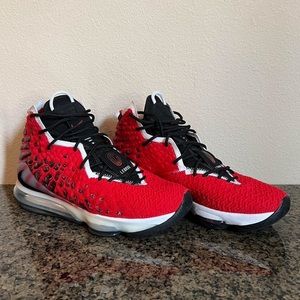 Nike Lebron 17 Uptempo - University Red / White